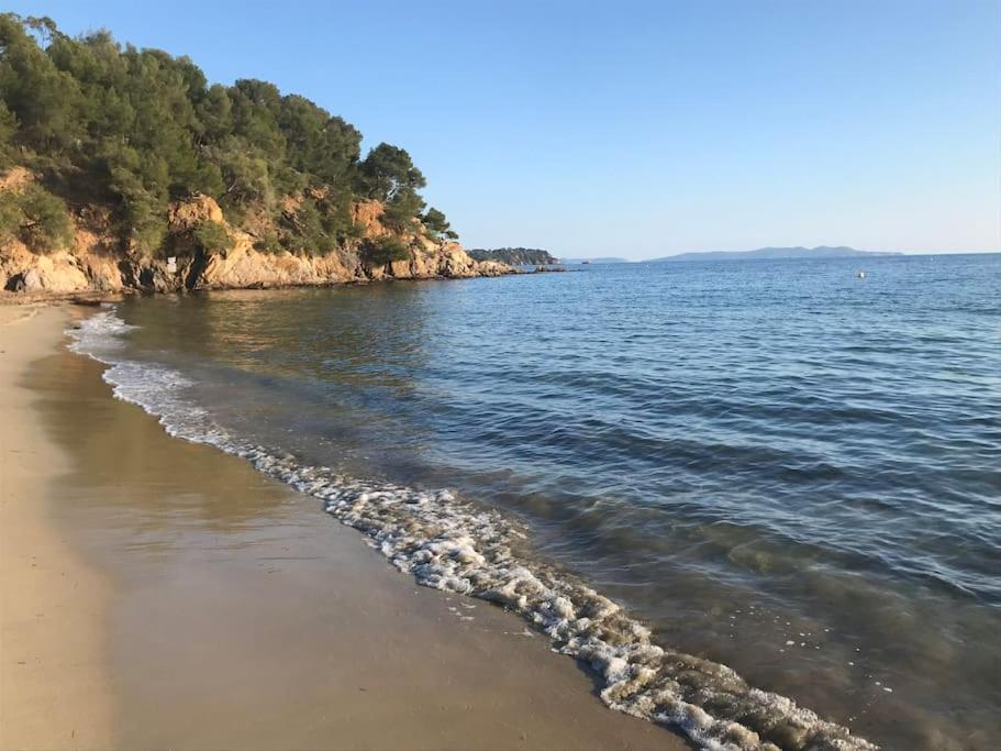Appartement Plage Piscine Et Tennis Inclus La Londe-les-Maures Eksteriør bilde